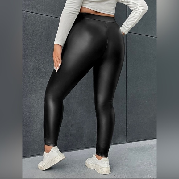 SHEIN Black Leggings High Waist Plus1XL - Picture 2 of 5